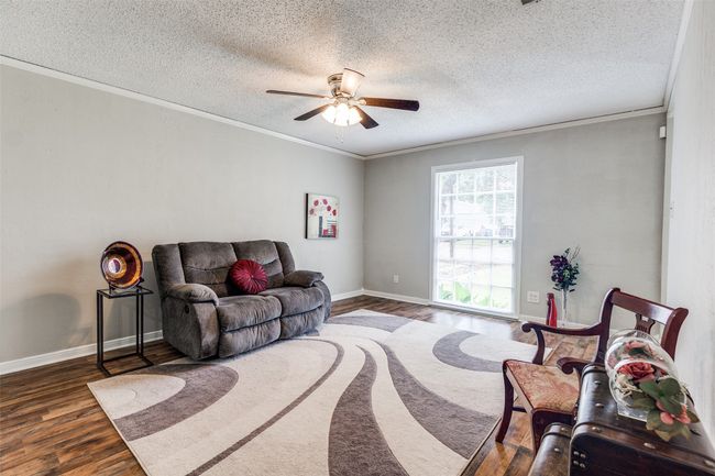 2614 Ivandell Ave, House other with 3 bedrooms, 2 bathrooms and null parking in Dallas TX | Image 9