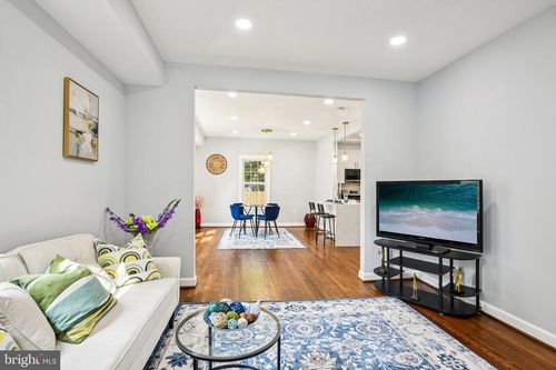 3910 Webster St, BRENTWOOD, MD, 20722-1117 | Card Image