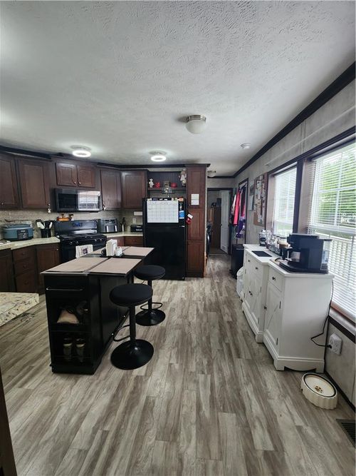 49 Ritzcraft Dr, Walnutport, PA, 18088-9234 | Card Image