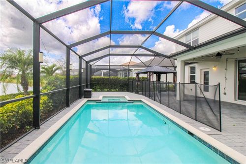 2380 Fallglo St, Naples, FL, 34120-5336 | Card Image