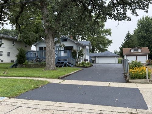 414 W Park Ave, Round Lake, IL, 60073-3226 | Card Image