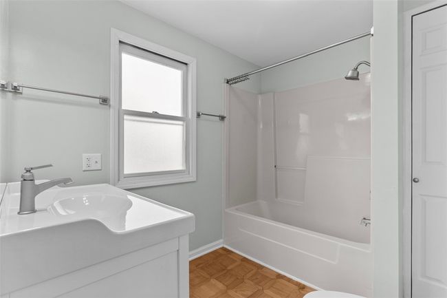 2707 Sherwood Rd, House other with 4 bedrooms, 3 bathrooms and 1 parking in Glenshaw PA | Image 19
