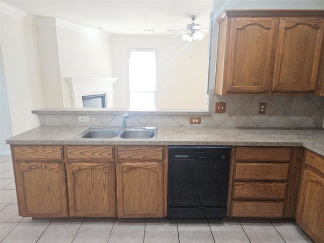 2613 Evening Shade Dr, House other with 3 bedrooms, 2 bathrooms and null parking in Fort Worth TX | Image 9