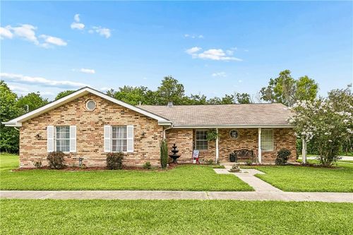 3212 Meraux Ln, Violet, LA, 70092-3934 | Card Image