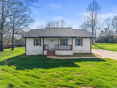 870 Ashley Ct, Monroe, GA, 30655-5900 | Card Image