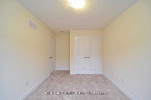 38-755 Linden Dr, Cambridge, ON, N3H0E4 | Card Image