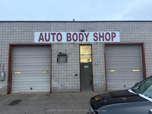 132-134 Limestone Cres, North York, ON, M3J2S4 | Card Image