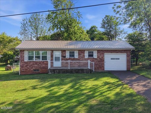 539 4th St, Newport, TN, 37821-4006 | Card Image