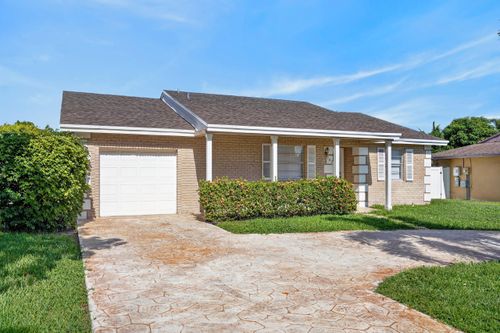 702 Place Tavant, Delray Beach, FL, 33445-2215 | Card Image