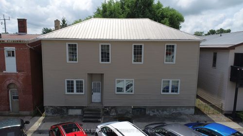 11 Mill Ave, Zurich, ON, N0M2T0 | Card Image