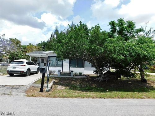 287 Poe Ave, NORTH FORT MYERS, FL, 33917-4033 | Card Image