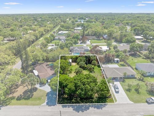 8103 Coquina Ave, FORT PIERCE, FL, 34951-1031 | Card Image