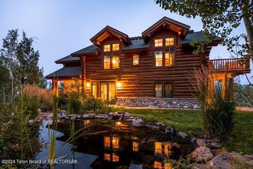 4420 W Bronco Rd, Wilson, WY, 83014-5032 | Card Image