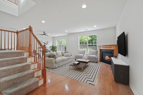 45 Swing Bridge Ln, South Bound Brook, NJ, 08880-1492 | Card Image