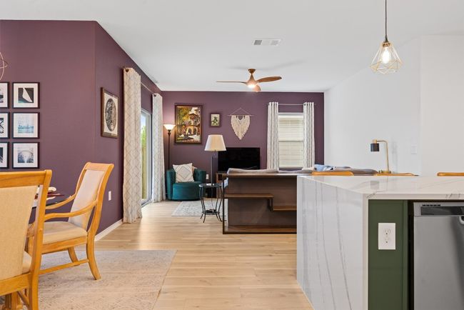 6404 Routenburn St, House other with 4 bedrooms, 2 bathrooms and 4 parking in Austin TX | Image 7