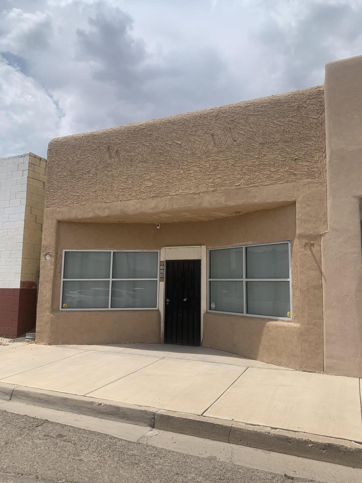 718 DALIES AVE, Belen, NM 87002