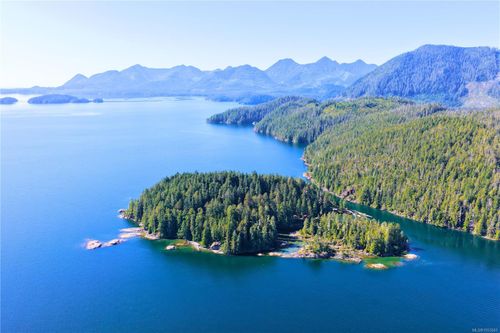 DL46 Tlupana Inlet, Gold River, BC, V0P1G0 | Card Image