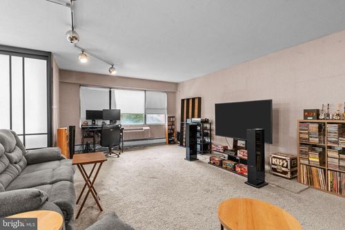 apt-414a-7900 Old York Rd, ELKINS PARK, PA, 19027-2325 | Card Image