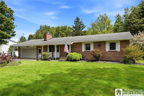 701 Stolle Rd, Elma, NY, 14059-9361 | Card Image