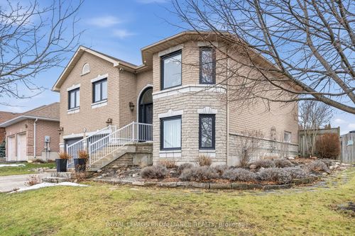 236 Parkview Hills Drive, Cobourg, ON, K9A5S2 | Card Image