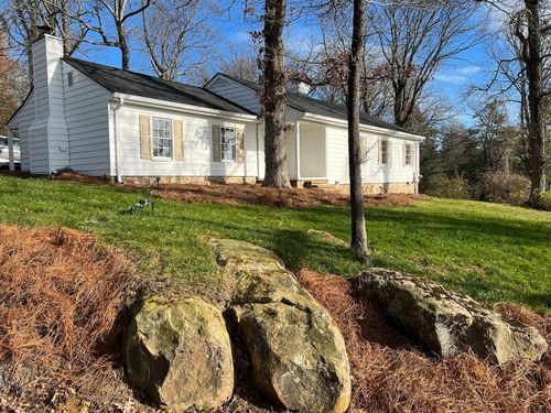 108 Whiteside St, Lookout Mountain, TN, 37350-1257 | Card Image