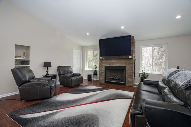 8660 Sargent Rd, House other with 3 bedrooms, 3 bathrooms and null parking in Fowlerville MI | Image 15