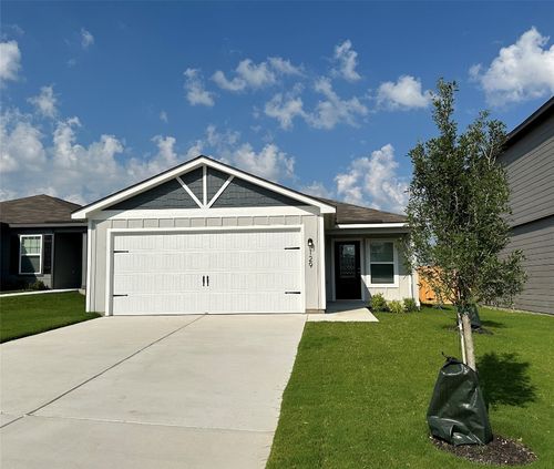 109 Morrison Dr, Jarrell, TX, 76537-2090 | Card Image