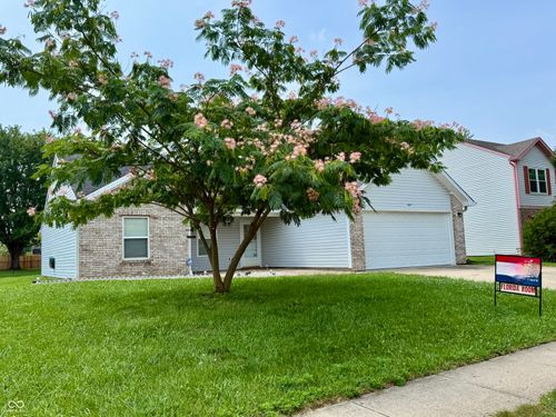 1067 Taurus Ln, Franklin, IN, 46131-7020 | Card Image