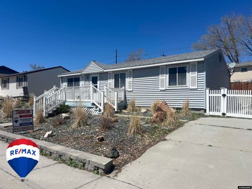302 Kinnikinnick Dr, Riverton, WY, 82501-4623 | Card Image
