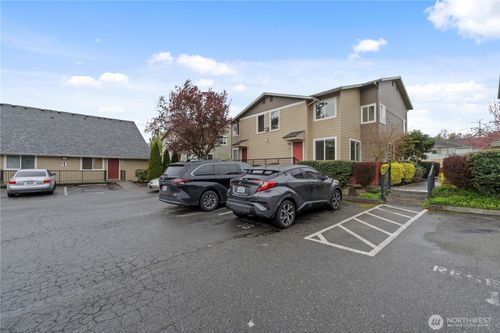 3b-2902 13th St, Everett, WA, 98201-1883 | Card Image