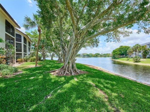 apt-204-5380 Cedar Lake Dr, Boynton Beach, FL, 33437-3011 | Card Image