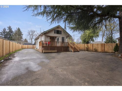 8767 N Peninsular Ave, Portland, OR, 97217-7071 | Card Image