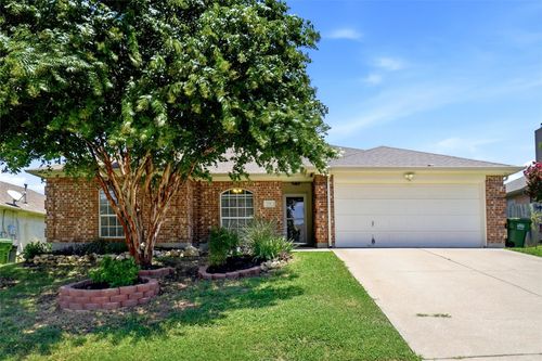 1105 Doreen St, White Settlement, TX, 76108-2923 | Card Image