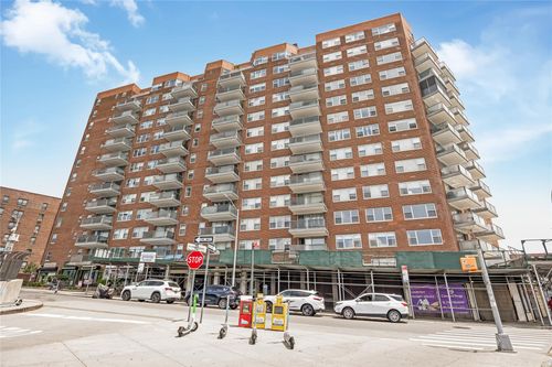 apt-12i-85 Main St, Jamaica, NY, 11435-1863 | Card Image