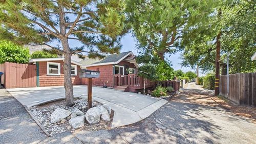 25 N Lima St, Sierra Madre, CA, 91024-1701 | Card Image