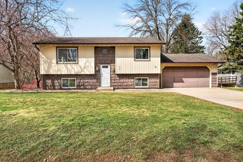 513 Meadowlark Ct Nw, Byron, MN, 55920-1342 | Card Image