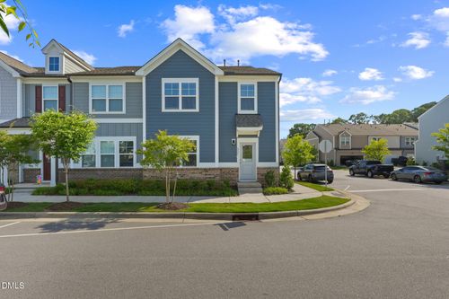 321 Parker Station Ave, Fuquay-Varina, NC, 27526-1997 | Card Image