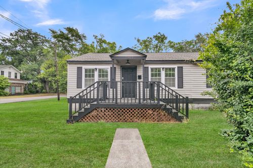 1903 Grayson St, North Charleston, SC, 29405-5802 | Card Image