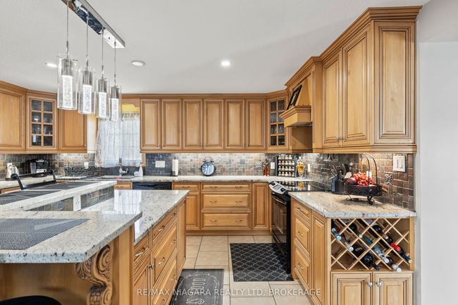 724 Line 3 Rd, House other with 4 bedrooms, 3 bathrooms and 20 parking in Niagara on the Lake ON | Image 15