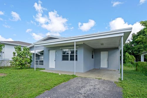 2317 Nw 6th Pl, Fort Lauderdale, FL, 33311-7747 | Card Image