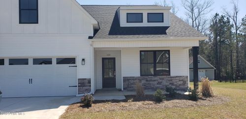 110 Warbler Dr, New Bern, NC, 28560-6706 | Card Image