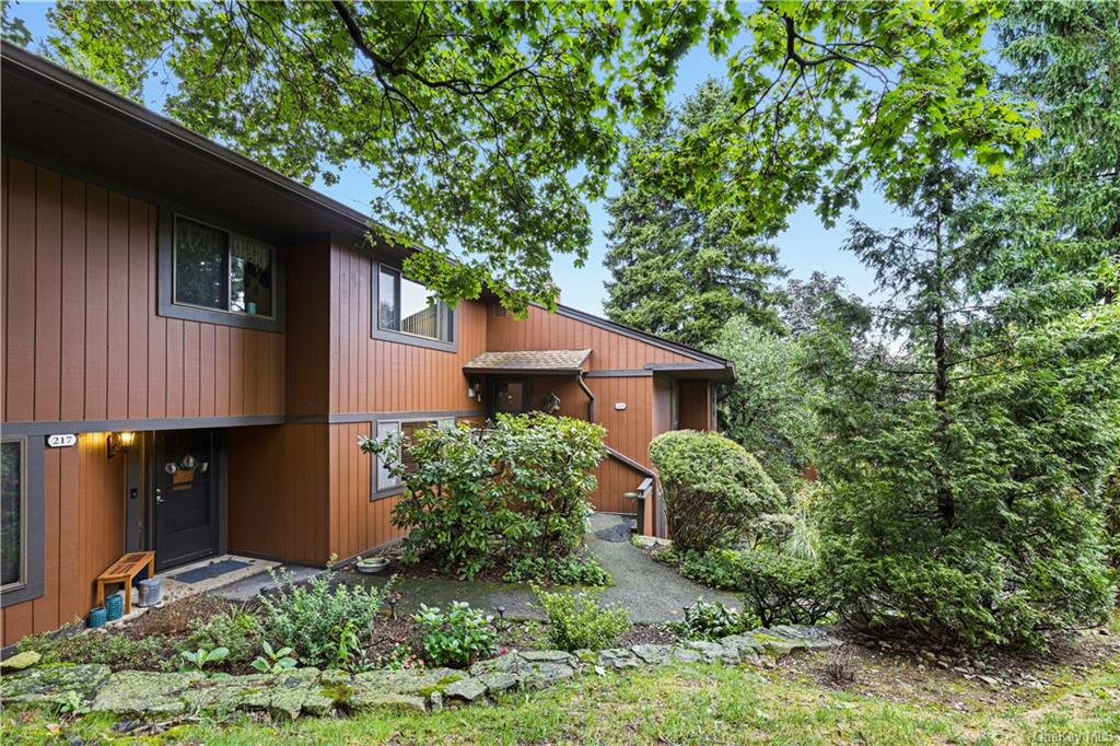 Martling Ave, Tarrytown, NY 10591