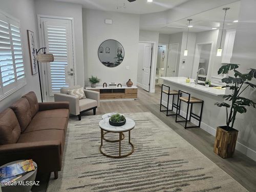 unit-203-2012 E River Road, Tucson, AZ, 85718 | Card Image