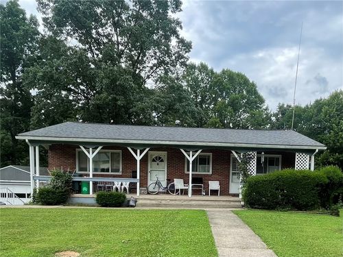 119 Marlene Dr, Beaver Falls, PA, 15010-1040 | Card Image