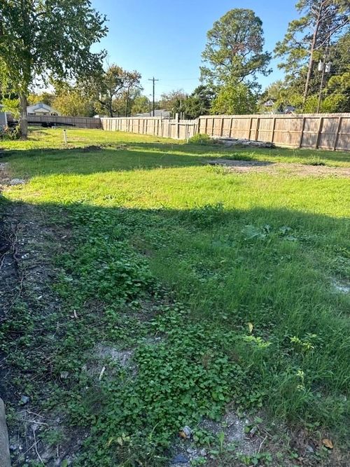 201 S 5th St, Highlands, TX, 77562-3603 | Card Image
