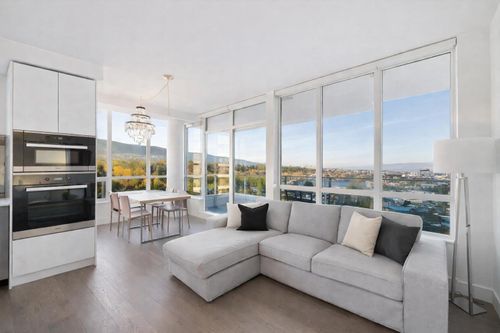 1401-1675 Lions Gate Lane, North Vancouver, BC, V7P0E3 | Card Image