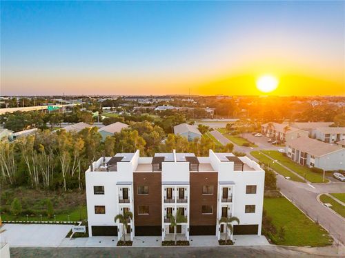 10350 2nd Way N, St Petersburg, FL, 33716 | Card Image