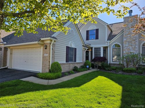 16792 Lyonhurst Cir, Northville, MI, 48168-4417 | Card Image