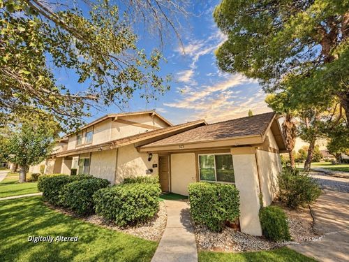 523 Sydnor Ave, Ridgecrest, CA, 93555-3143 | Card Image