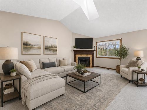 303-995 Heritage Court, Vadnais Heights, MN, 55127 | Card Image